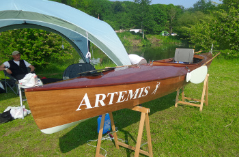 Artemis auf der Beale Boat Show. Photo courtesy Peter