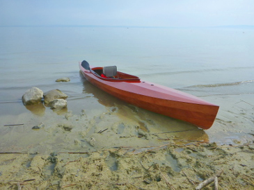 Artemis sailing canoe